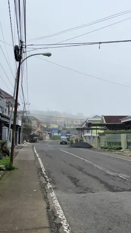 Batu foggy morning #batu #kotabatu #kotabatumalang #foggy 