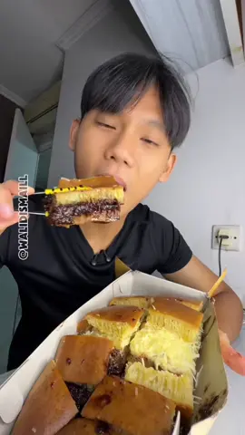 cobain martabak biasa, menurut aku lebih worth it ini #walid #fyp #foodtiktok #mukbang 