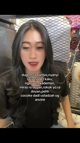 Ustadzah kampung dewe🙂 #foryoupageofficiall #trend #independenceday #tiktokviral #xyzbca #xyzbca #trendingvideo #fakebodyy⚠️ #fy #sindiran #velocity #masukberandafyp #velocity #for #koplo 
