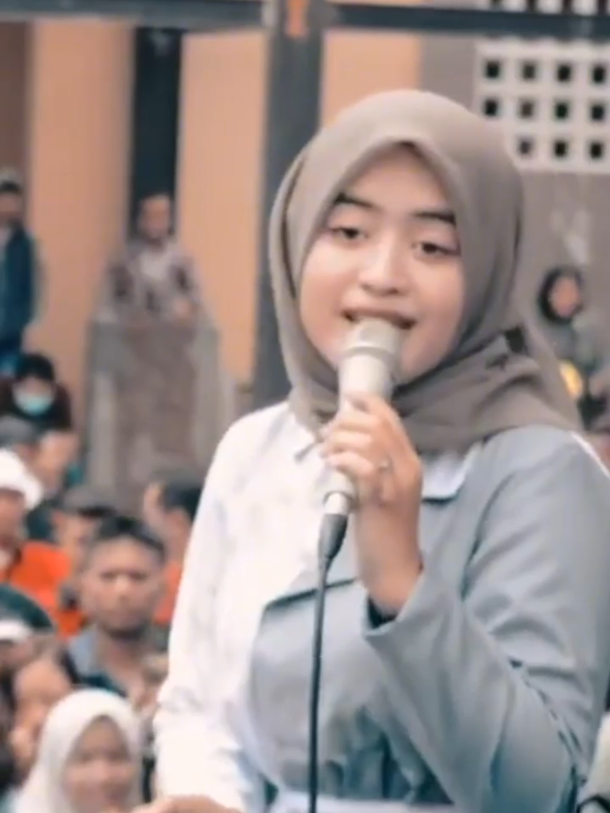 AMMC anti mekap mekap club🤙 sopo sg kenal aku lewat lagu iki? cunggggg #padahariini #menepi 