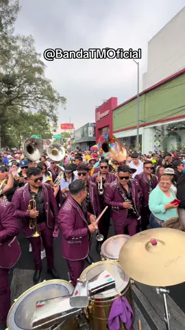 DANCE MONKEY💥🤠 y que viva oaxaca  y la @Banda TM Oficial  asi prendieron el carnaval de @Org. Calaveras de Lujo💀  🔥🔥🔥 @angelscorporation  #interiorcarnavalero #paratiiiiiiiiiiiiiiiiiiiiiiiiiiiiiii #carnaval #lomasbuscado #banda #Viral #organizacion_calaveras_de_lujo 