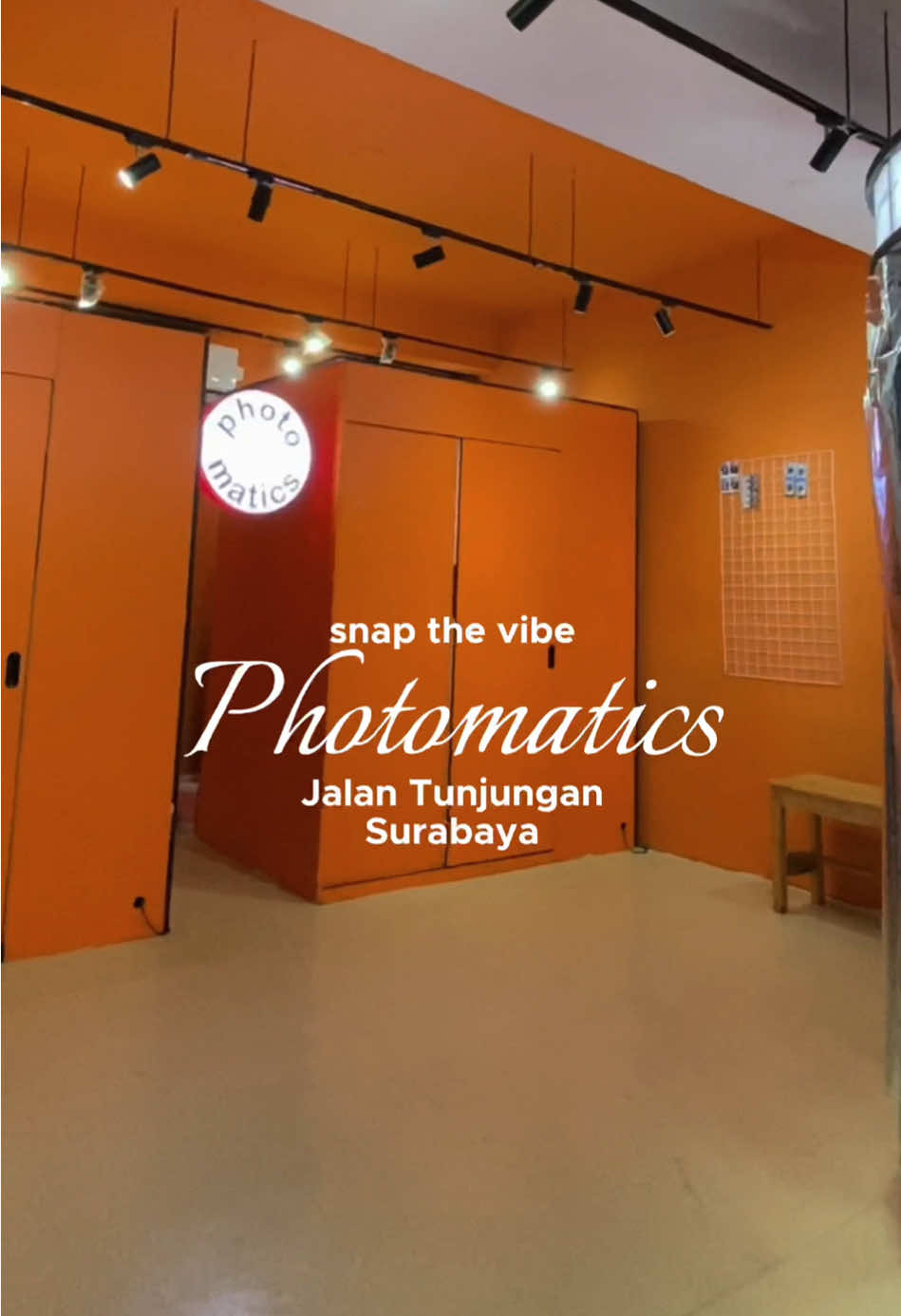 Lets capture 📸 #photobooth #photoboothsurabaya #jalantunjungansurabaya #jalantunjungan #rekomendasi #placetogosurabaya 