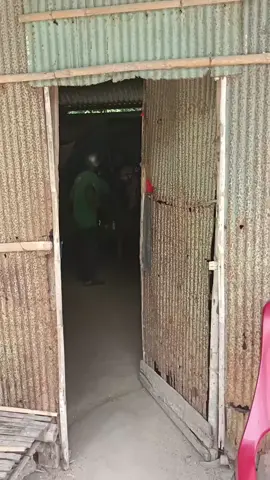 Chuyện gì cũng có 2mat  Đôi khi làm muốn ko cho ai biết  Nhưng có nhiều hoàn cảnh ko thể nào làm ngơ  1ban tây thì vỗ ko thành Tiếng  1cây thành ko gọi là rừng  Cho nên phải nhờ cộng đồng huynh đệ cộng duyên . vậy nên phải bắt buộc mang tiếng đánh bóng tên tuổi thôi ạ hi Nam mô a Di Đà Phật 🙏
