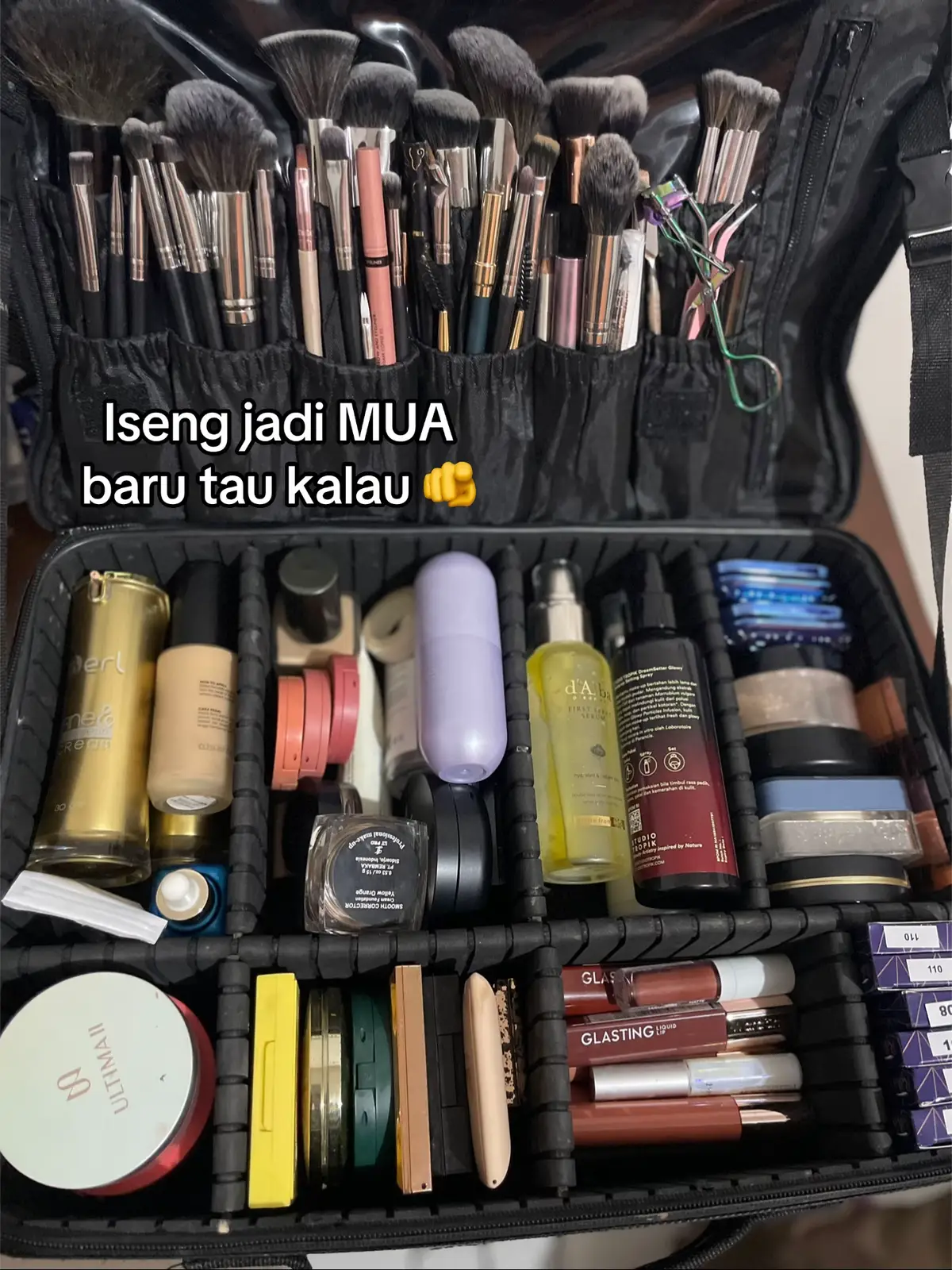 Semoga bisa nambah produk lagi yang ga kalah baguss 🥰 #muabandung #makeuptutorial #makeupartist #makeupreguler #makeupwedding #makeupwisuda #fyp 