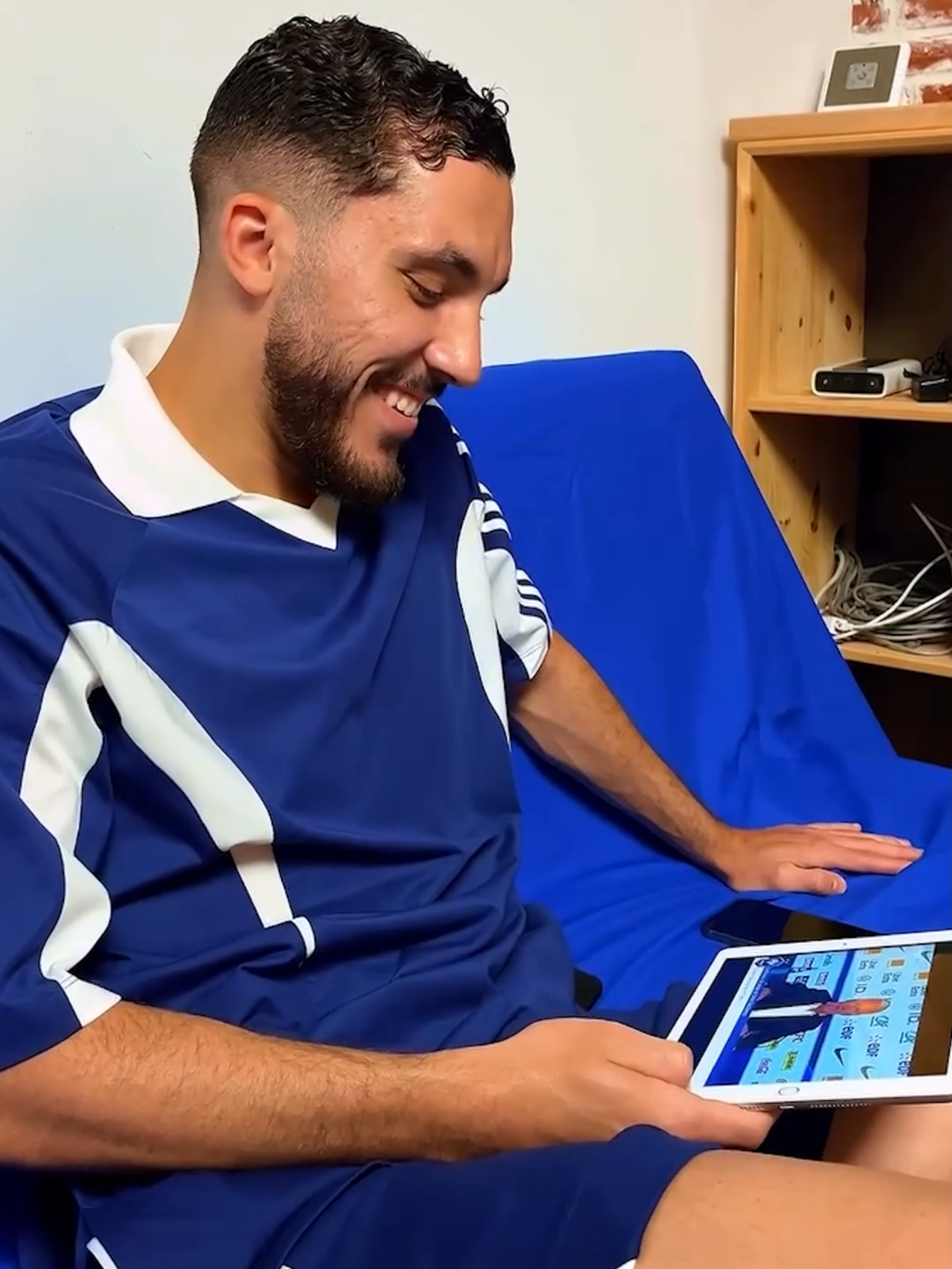 👀🇫🇷 Quand Rayan Cherki apprend en direct sa première convocation en Équipe de France ! 🎥 : @ol_officiel   #foot #football #Soccer#OL#olympiquelyonnais#lyon#bleus#bleu#deschamps #didierdeschamps #france #edf #équipedefrance #cherki #rayancherki #sport #sports #sportstiktok #sportsontiktok