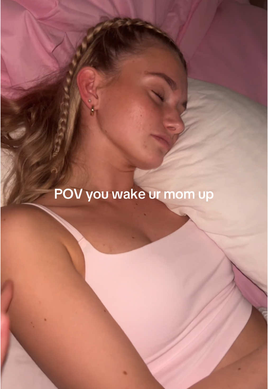 Part 1 🤪✌🏻 #mom #trend #lol #sleep #fyp #twin #scared #prank 