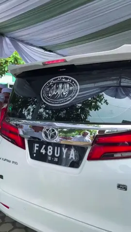 masyaallah ahlan wa Sahlan Abuya guru besar pondok pesantren annizom di pondok pesantren riyadhul aliyyah. #ulama #islamic_video #fypp #xzyabc #vibes 