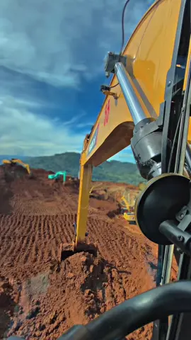#storytambang #marowali_sulteng_bahodopi #excavatoroperator #fypage 