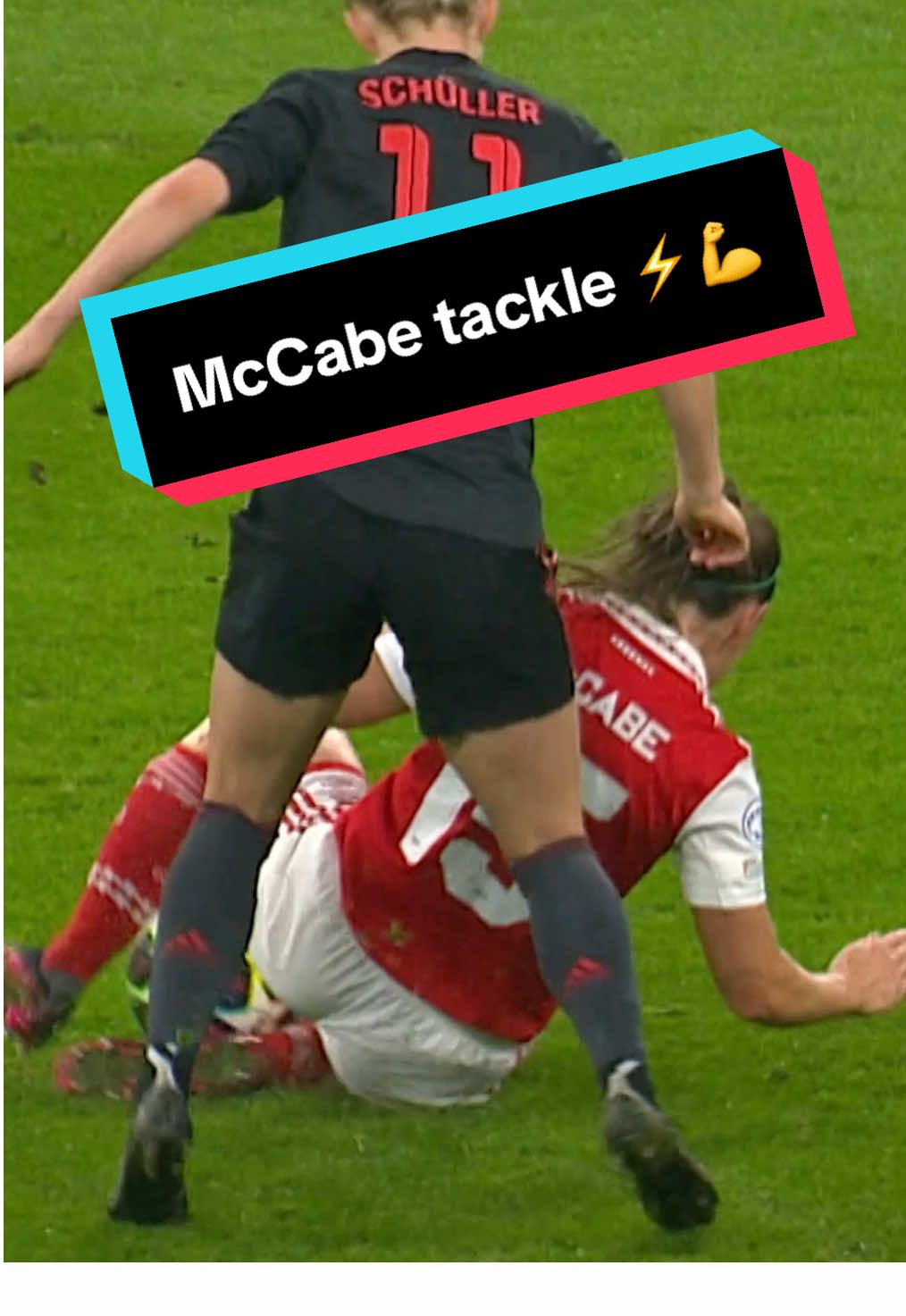 This McCabe tackle 😤 #UWCL #UWCLFinal #KatieMcCabe #Arsenal #ArsenalWFC #WomensFootball 