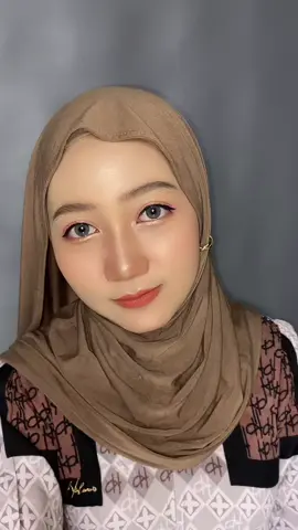 Softlens grey natural poll bisa buat daily si ini l😍🥰 #mua #makeupartist #fyppppppppppppppppppppppp 