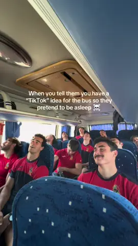 Knew one of them would crack 😅 #HSBCSVNS #Rugby7s @España Rugby 