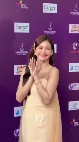 หวานใจของเรา ยิ้มทักทายแฟนคลับทุกคนเลย น่าร้ากกก ขอให้ได้รางวัลนะคะ ☺️🏆 @ENGFA #อิงฟ้าวราหะ #อิงฟ้ามหาชน #อิงฟ้า #engfawaraha #nineentawards25xengfa  #9entertainawards2025 