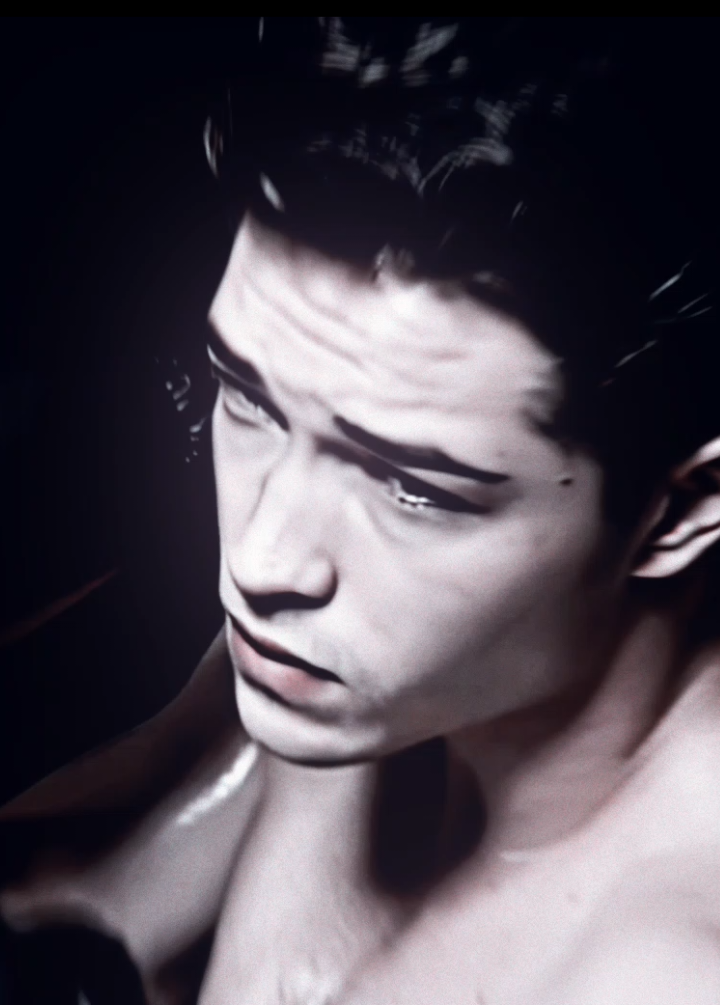 Hello fashion tv in 3D 😅 | This one was kind of bad, sorry guys  ! 😭 #franciscolachowski #franciscolachowskiedit #chicolachowski #chicolachowskiedit #model #Runway #famous #fashion #viralvideo #foryoupage #edit #fypageシ 