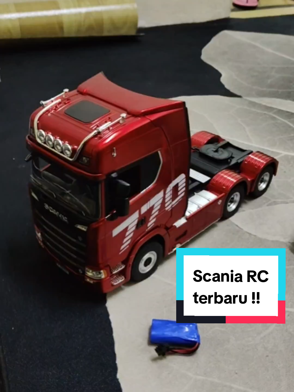 RC scania terhangat sekarang ni, realistik siapa yang tak berkenan kan?? Tekan di beg kuning untuk promosi ! #scania #scania770s #rc #truck #malaysiatiktok #fyp 