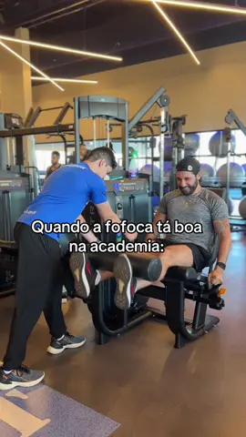 Difícil focar assim 💪🏻🤣 #memefitness #humorfitness #goiano #blogueirogoiano #goias #personalgoiania