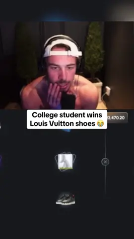 College student wins Louis Vuitton shoes 😭 #kickstreaming 