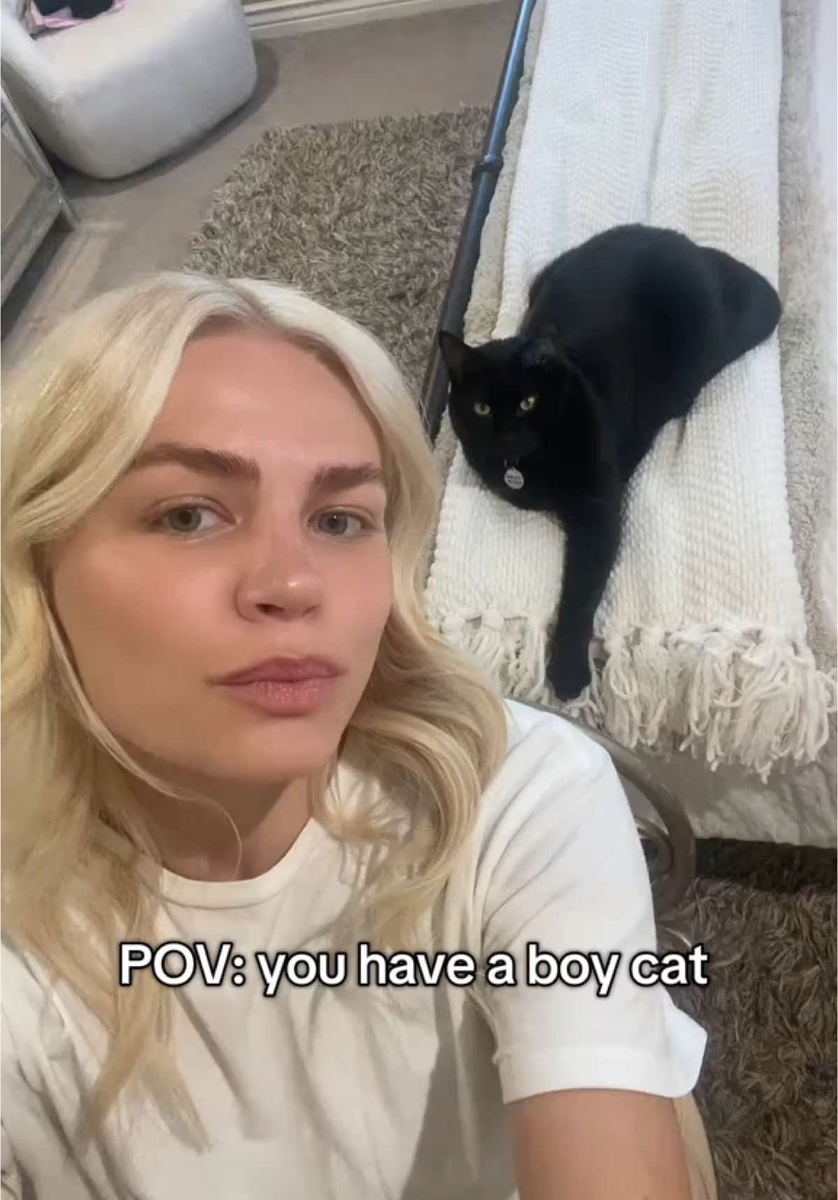 Love my little shadow 🐈‍⬛
