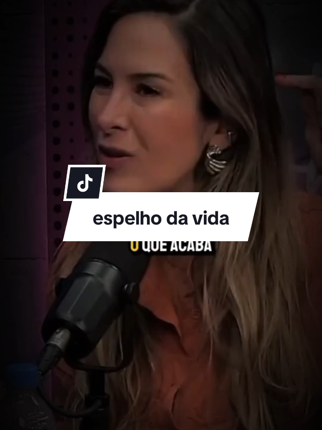O que realmente desgasta uma relação não é a ausência de sexo, mas sim a soma dos pequenos detalhes esquecidos. #reflexão #espelodavida #reciprocidade #quemamacuida #mulheresempoderadas #mulheresmaduras 