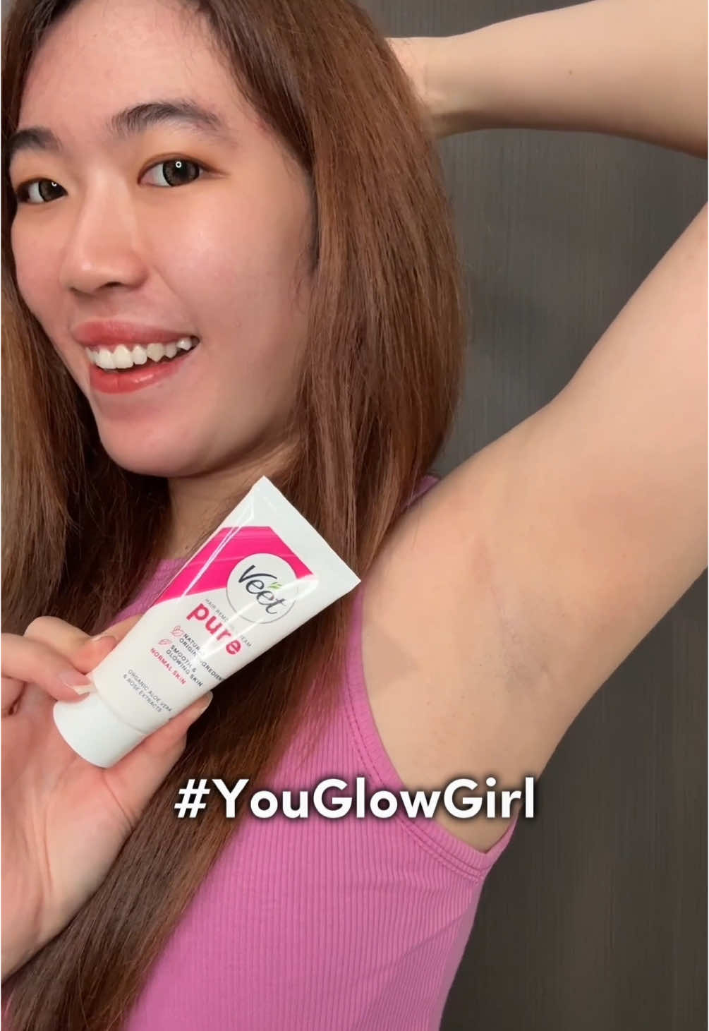 Jangan skip video ini! Aku spill produk yang bikin kulit mulus gaada bulu, glowing dari atas sampai bawah cuma 5 menit. Veet Pure FORMULA BARU ini baunya fresh banget dan pastinya Pain Free Glowing Skin in 5 Minutes ✨ #VeetPureNewFormula #Veet #YouGlowGirl 
