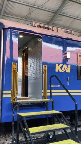 Comingsoon Argo Bromo Anggrek Compartment Suites Class🤩🔥 #fyp #kai #keretaapiindonesia #argobromoaanggrek #compartment #suitesclass #surabaya #gambir #daop8 #railfansindonesia #railfans #launching #trending #xyzbca #fypage #kai121 