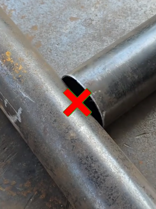 The secret of welders that has not been revealed!! connecting round pipes with the help of nylon thread. #welding #welder #cuttingskills #metalwork #fabrication #tipsandtricks #technique #amazing #ideas #perfectweld 