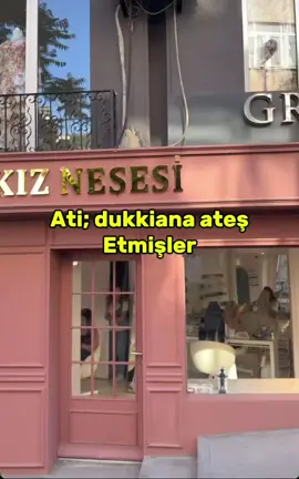 İbo nun dukkianina s@Ldiri 😂 @ati242official @Ebo            #ebo #ibrahimtilaver #ati242 #fyf #sosyalrap 