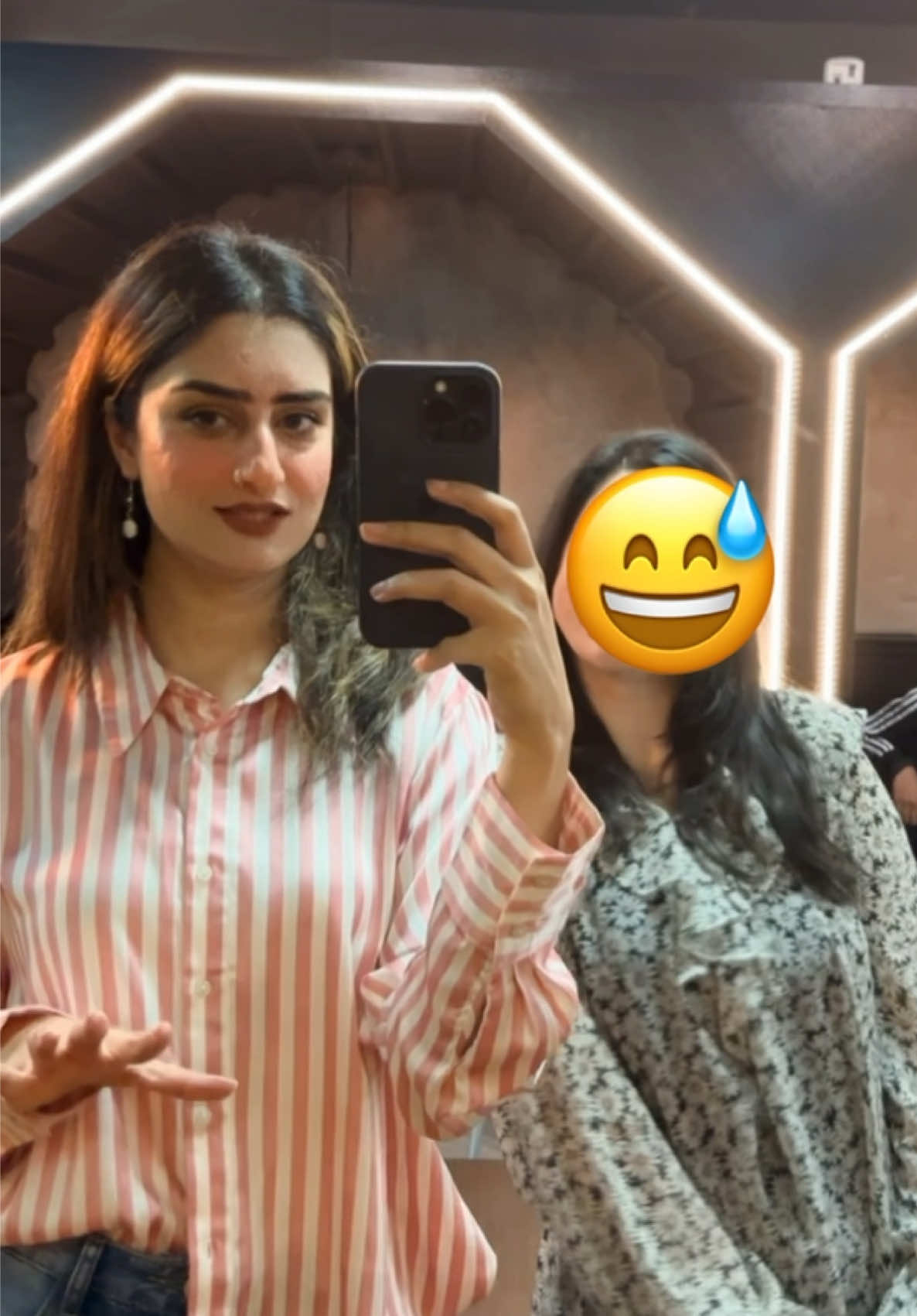Friends be like ❤️  #friend #dayoff #friendsbelike #tiktoklife #unfreezemyacount #funnyvideos😂 