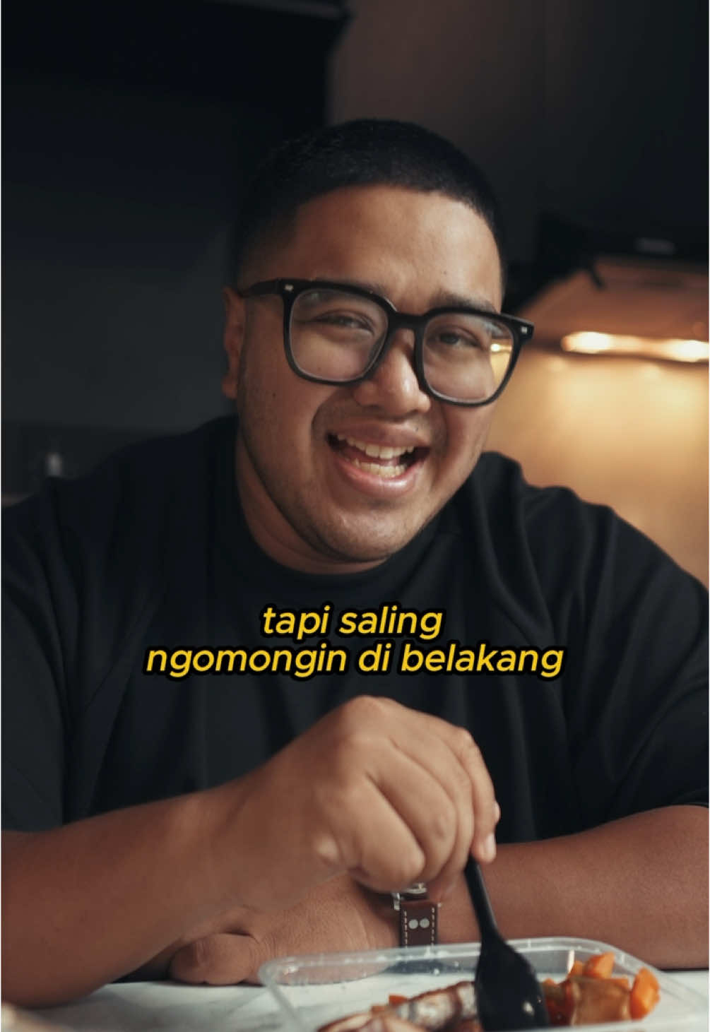 Jangan sampe akrabnya cuma di sosmed 🫣 #quotes #sahabat