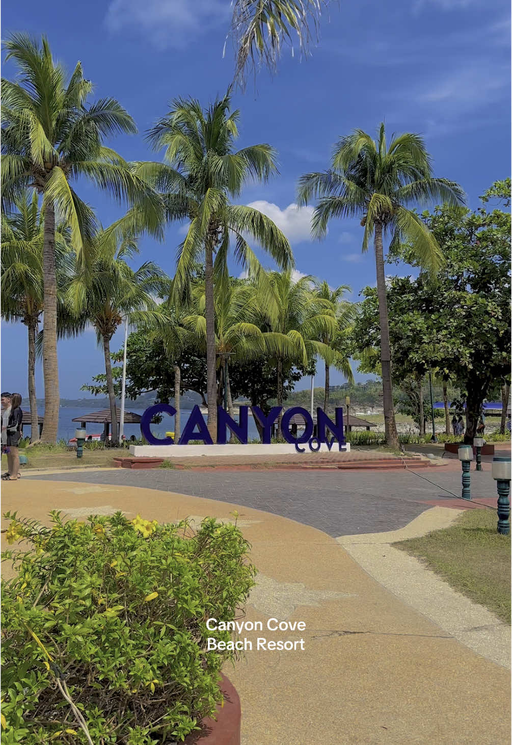 When you thought you’d relax… but ended up being your toddler’s lifeguard, snack lady, and photographer 😅 Still enjoyed this quick beach trip! Family beach day at Canyon Cove 🏖️✨ Super kid-friendly resort in Batangas! Asher loved the calm waves and soft sand! Perfect for little ones 💦👶 #C#CanyonCoveB#BatangasBeachK#KidFriendlyResortF#FamilyGetawayPHB#BeachWithKidsSummerVibesPH 