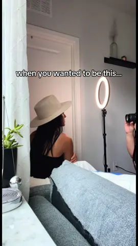 multiple personalities… i guess 😅 #fypシ #smallyoutuber #funny #model 