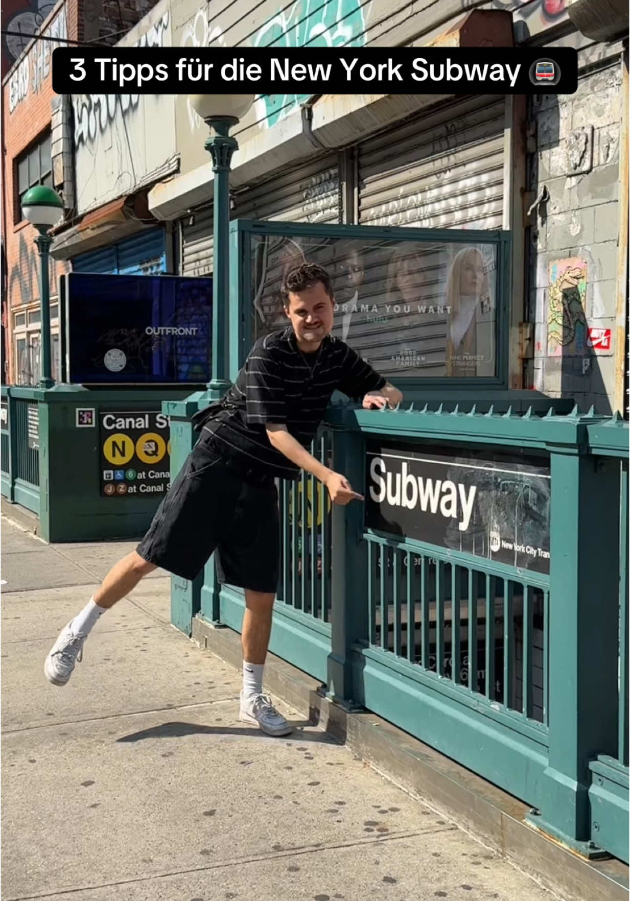 Wusstet ihr, warum manche U-Bahn Eingänge rot leuchten? 🚨 #subway #reisetipps #travel #newyorkcity 
