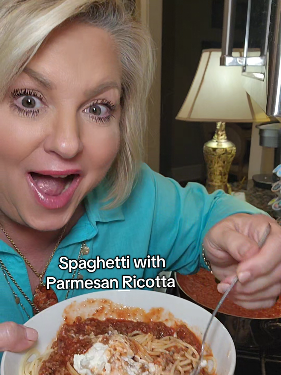 SPAGHETTI with PARMESAN RICOTTA...see if you can guess the secret ingredient! 🍝  #spaghetti #italianfood #Foodie #foodtiktok #FoodTok #dinner #DinnerIdeas #easydinner 