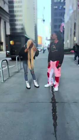 Is You Smelling Yo Friend Pussy Be4 She Go Get Facked To Da Ground #fyp #fyb
