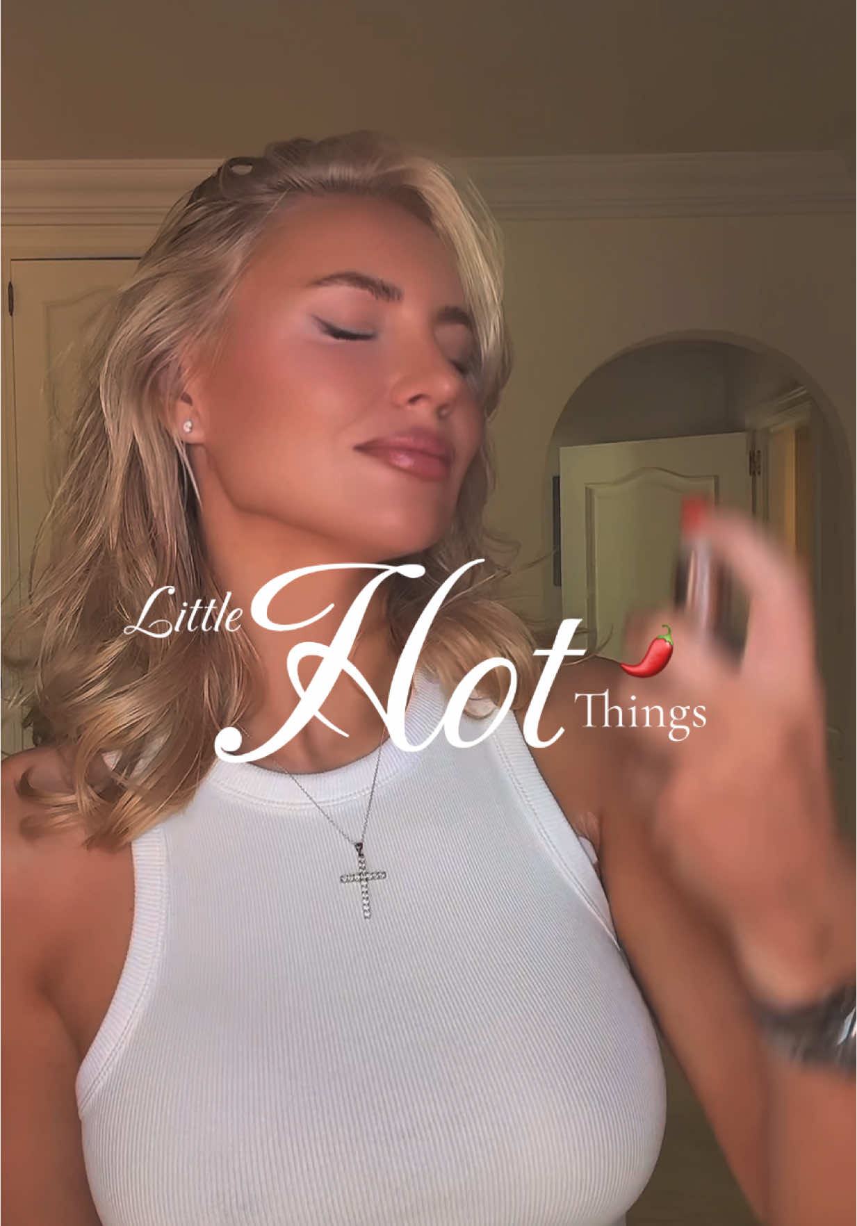 Little hot hacks. Bleached baby hairs, tanned hands, outer corner highlight. Little things that change your whole appearance. Summer glow upgrade.  #howtobeattractive #Summer #summermakeup #highlights #sheknows 