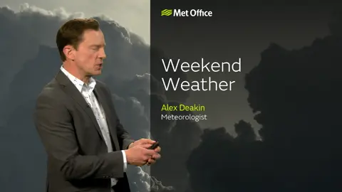 What’s the weather this weekend? Will it be a sunny bank holiday? When will it rain again? The weather patterns are shifting, winds from the Atlantic this long weekend means more cloud and some rain plus it’ll get quite gusty on Sunday, especially in the northwest. But the weekend won’t be a total weather write off, there’s still going to be some dry and sunny weather! #EduTok #Weather Recorded 22/05/25 