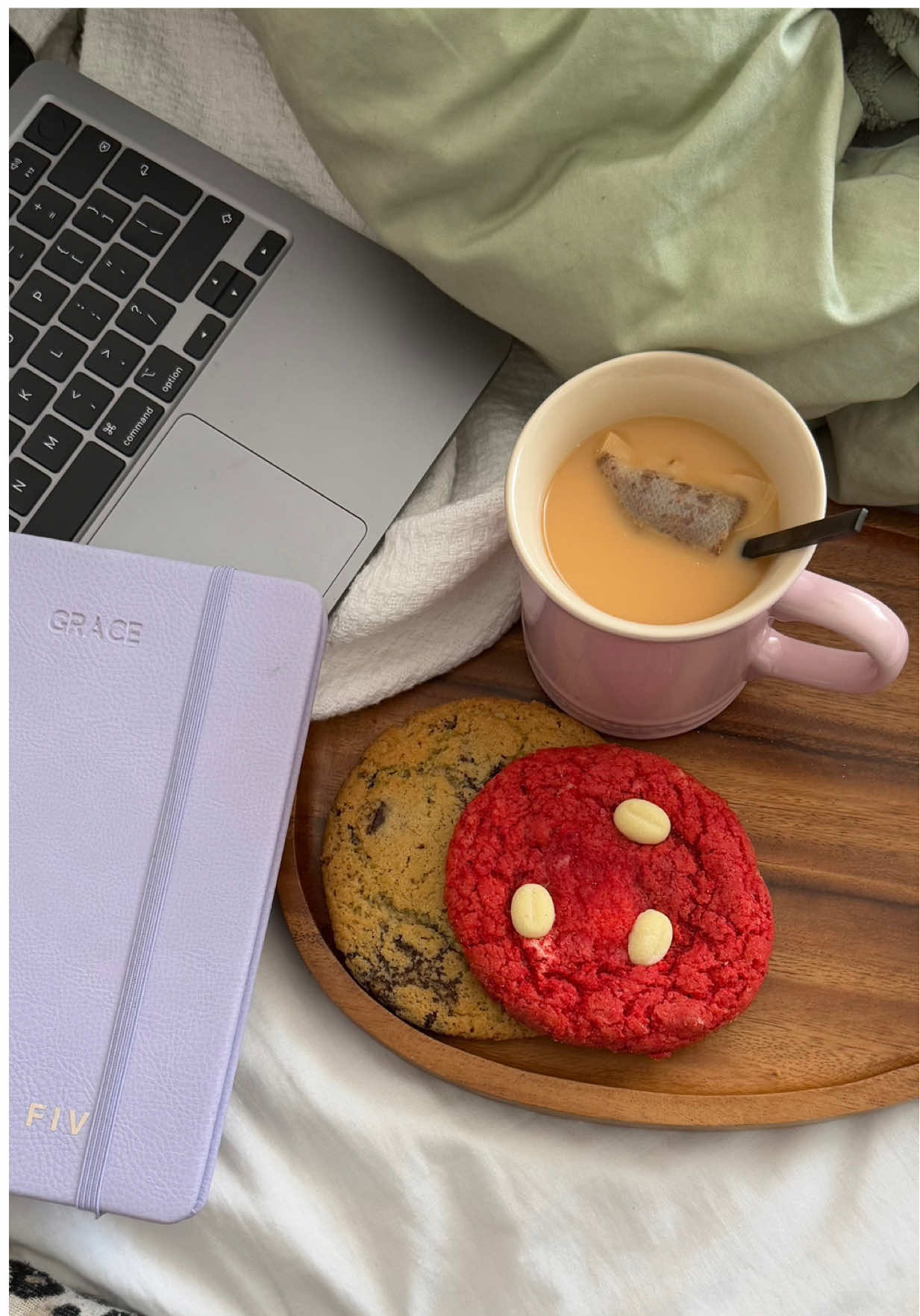On bed rest for the weekend 🙂‍↔️🫶🏽 & when I come back? 🫵🏾YOU🫵🏾 better have medial aid okay?😂 #gracemondlana #flu #sickday #hospitalvisit #medicalaid #braces #bracescolors #bracesjourney #thatgirl #foodtiktok #adulting 