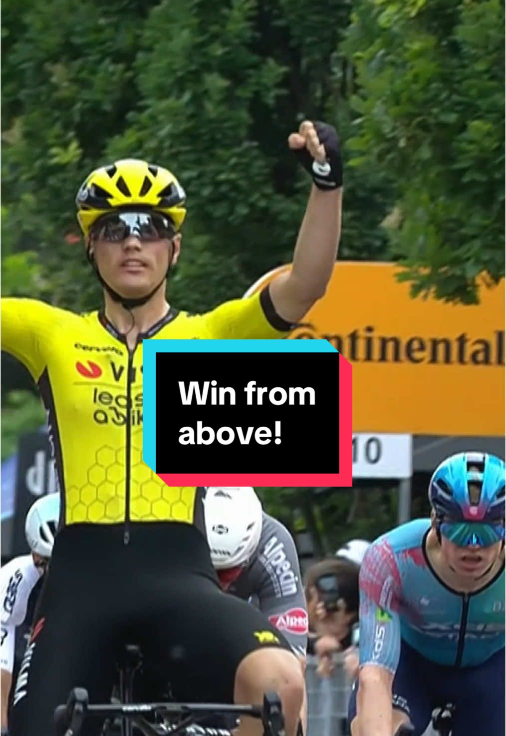 This is how Olav Kooji won Stage 12 of the Giro d’Italia 🧐 #cycling #roadcycling #giro 