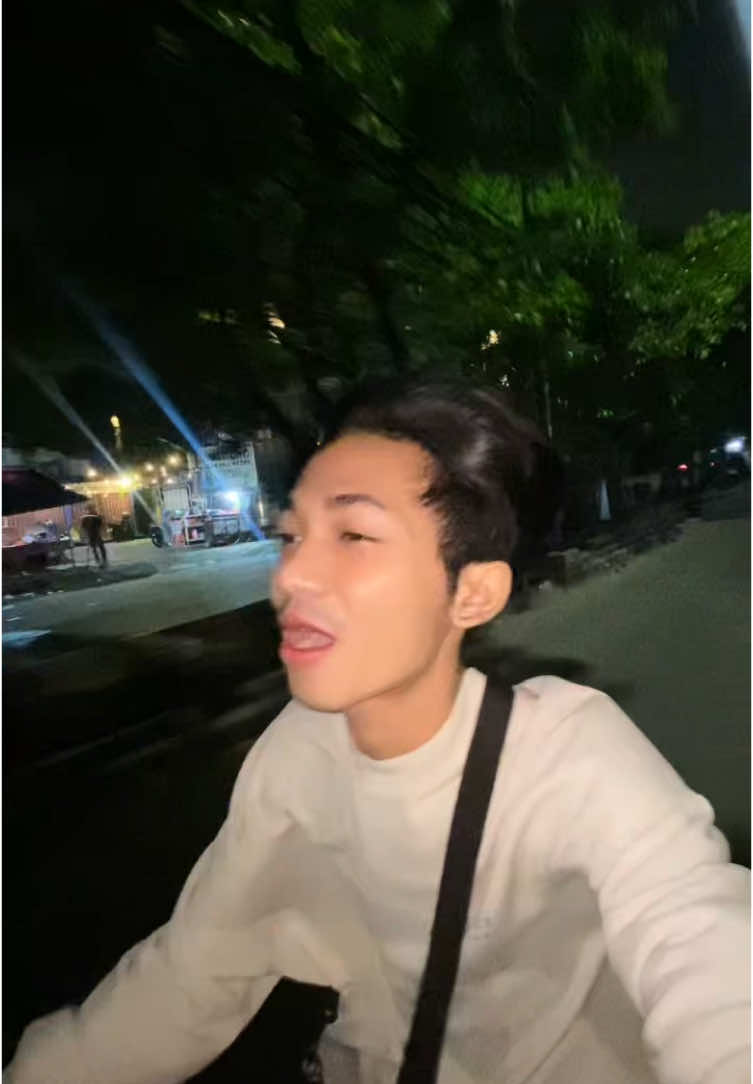 nr sndiri asik sendiri🗿