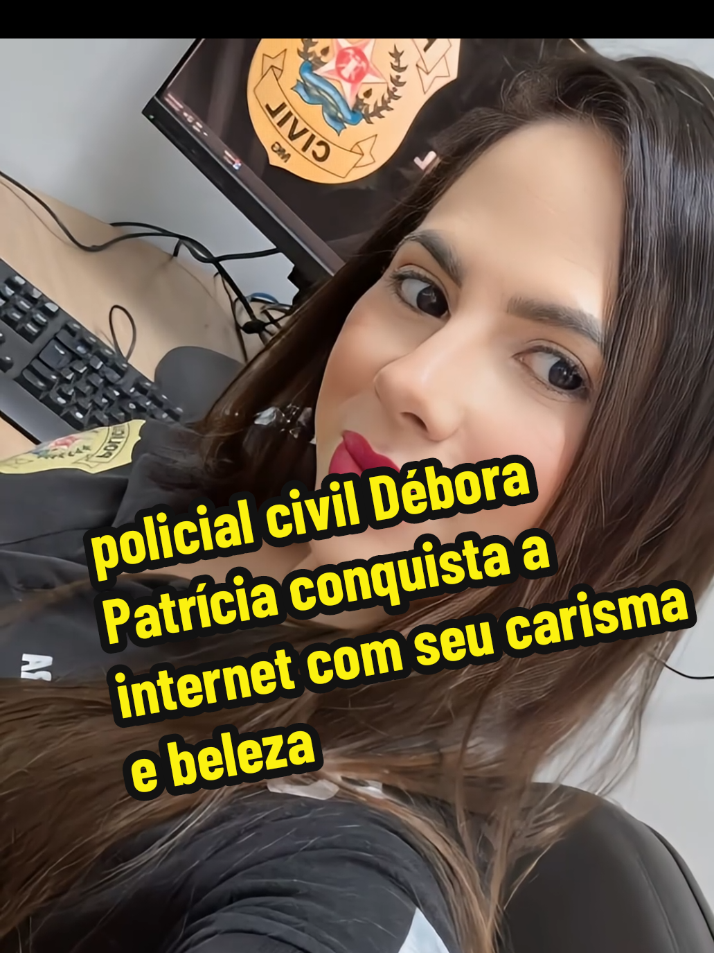 policial civil Débora Patrícia conquista a internet com seu carisma e beleza #deborapatricia #fofoca #famosos #famosostiktok #noticiasdosfamosos 
