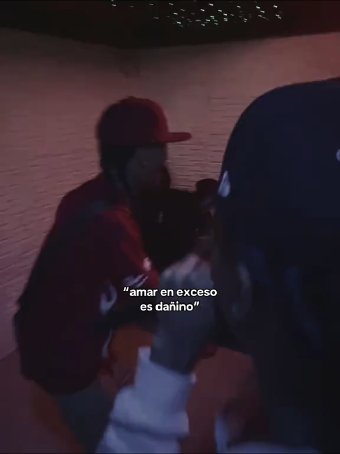 (Pero ese sentimuento lo condenaron ta preso en mi corazon y no sale ni bajo fianza) @Papycrish_oficial #papycrish #frasesdedesamor #fyp #fypシ゚ #