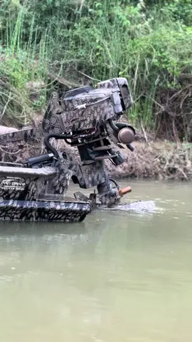 Just a quick demonstration of the power and difference of full power reverse and instant reverse.. full power reverse lifting the back of the boat up and pushing back while on top of the water meanwhile regular instant reverse is just pushing the boat back just like any other brand 😉. . . . . . . . . . . . . #prodriveoutboards #1 #100k #mudmotor #mudboats #fypシ #outboard #fypシ゚viral #boat #4wd #louisiana #trending #tiktok #fpryoupage #boatramp #boatramp #speed #water #pictures #new #fullpowerreverse #fpr #prodrive #ontop 