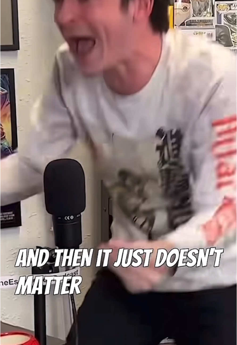 Do we have the greatest rage clip on the internet? @Wafellow Shoutout @B/R Gaming for the amazing prompt #rage #rageclip #starwars #fight #crashout #comictok #movietok #podcast #podcastclips #theescapepodpodcast #movie #movies #film #films #tiktokfilmtvcompetition 