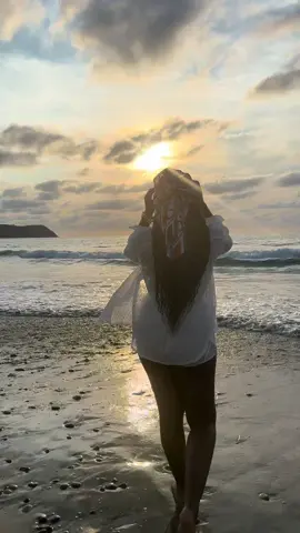 Touched down 🌊  #traveltok #mexico #traveltiktok #fypシ #viral #burningblue #sunset 