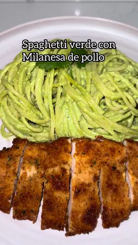 Spaghetti verde con milanesa de pollo 🍝 #greenspaghetti #comida #pastaverde #pasta #pastatiktok #spaghetti #lunch #DinnerIdeas #dinner #mexicantiktok #milanesa #milanesasdepollo #EasyRecipes #recetas #FoodTok #sahm #fyp #foryoupage #parati  