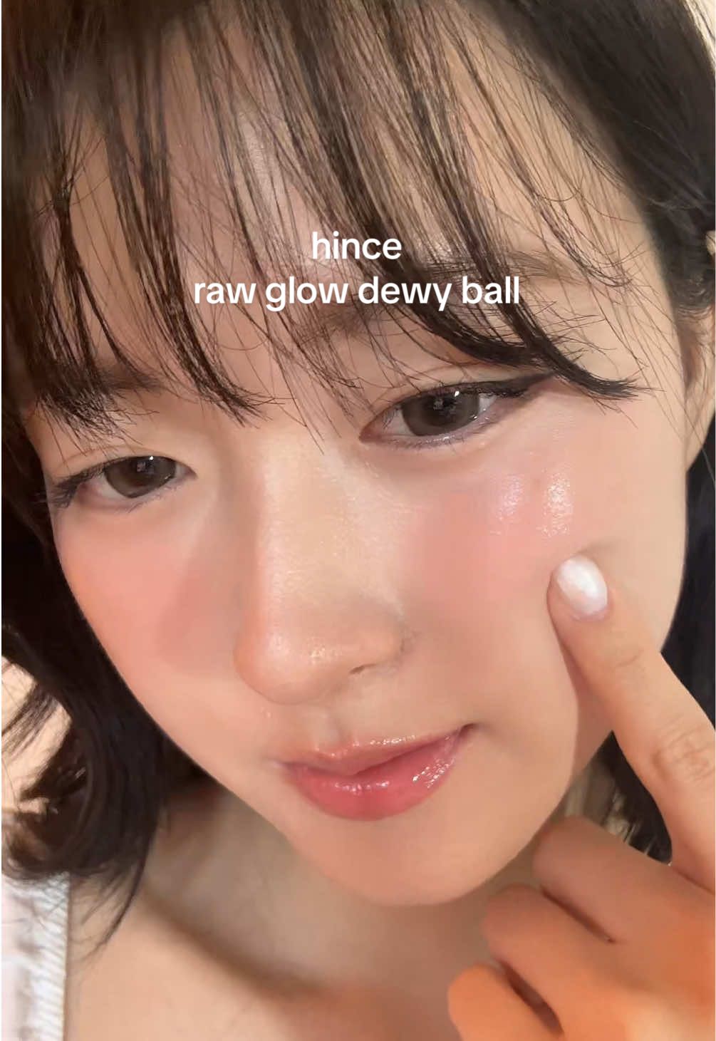 my current lip & cheek combo using the raw glow dewy balls from @힌스 hince_official  #hince #hincemakeup 
