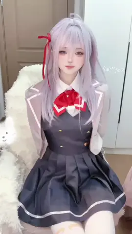 So cute. #cos #Ellie classmate #Ellie classmate cos #Ellie classmate who softly hides her shame in Russian from time to time  #xuhuong #viral #cos #cosplayer