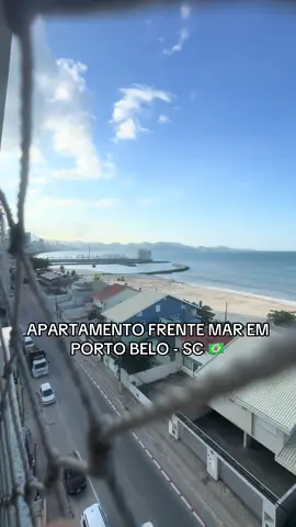 JARDIM EUROPA - FRENTE MAR 🏖️ 🌊 - Mobiliado, pronto para morar. 
 📍Av. Sen. Atílio Fontana 2309, 5• andar - Perequê, Porto Belo/SC
 
 🛏️ 04 suítes (master com 32 m2, cuba e ducha duplas e hidromassagem 🛁) 📐240 m2 de área privativa e área total de 403 m2 🪞Finamente decorado 🕹️ Sistema de automação completo (áudio, vídeo, iluminação, persianas e cortinas) 🛁 Apto diferenciado com spa privativo (jacuzzi) para 05 pessoas em área externa. 🌁 Terraço externo com 35 m2 e vista exclusiva para área de preservação, Rio Perequê e para empreendimento O Porto. 🌊 Sacada frente com vista mar definitiva, píer do Rio Pereque e Molhes de Itapema. 
 🚗 04 vagas de garagem 🚁 Heliponto
 ÁREA DE LAZER 🏋🏻Academia
 🛝Brinquedoteca e Playground 
 🔷Deck molhado
 🍱Espaço gourmet
 🔷Espelho d'água
 🎱Sala de Jogos
 🎼Salão de Festas
 🔷Sauna
 ☀️Solarium
 🏊🏻Piscina adulta e infantil
 🎧Pub 🧘🏻‍♀️Spa Valor R$ 6.499.000,00 Entrada 30% saldo devedor em até 36X corrigidas pela CUB-SC Para pagto à vista ou à curto prazo, sem trocas, estuda propostas. 📲55999900106 consulte disponibilidade. #santacatarina #imoveis #portobelo #praia #itapema #balneariocamboriu 