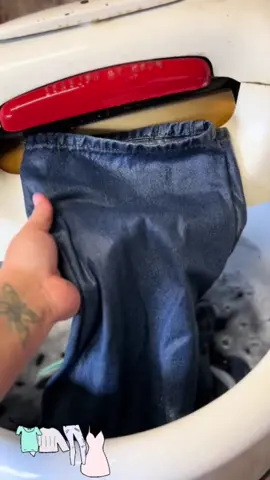 ASMR Wringler Washing Machine 😳 #wringlerwasher #washer #wringler #maytag #washingmachine #satisfying #asmr #fyp 