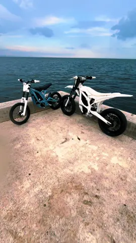 cleanest surron duo oat.#money #bikelife #surron #starkvarg #cleanbike #ultrabee #build #dirtbike #stunt #professional #clean #project #fyp #viral #florida #cleanest 