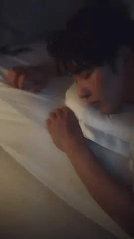Ngeliatin dia tuh bawaanya pengen nyomot bibirnya 👄🤏 #shenhaonan #fyp #aktordramachina #shortdrama #dramachina 